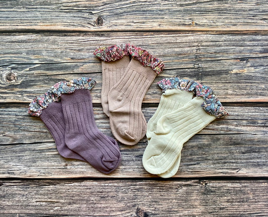 Floral Trim Socks