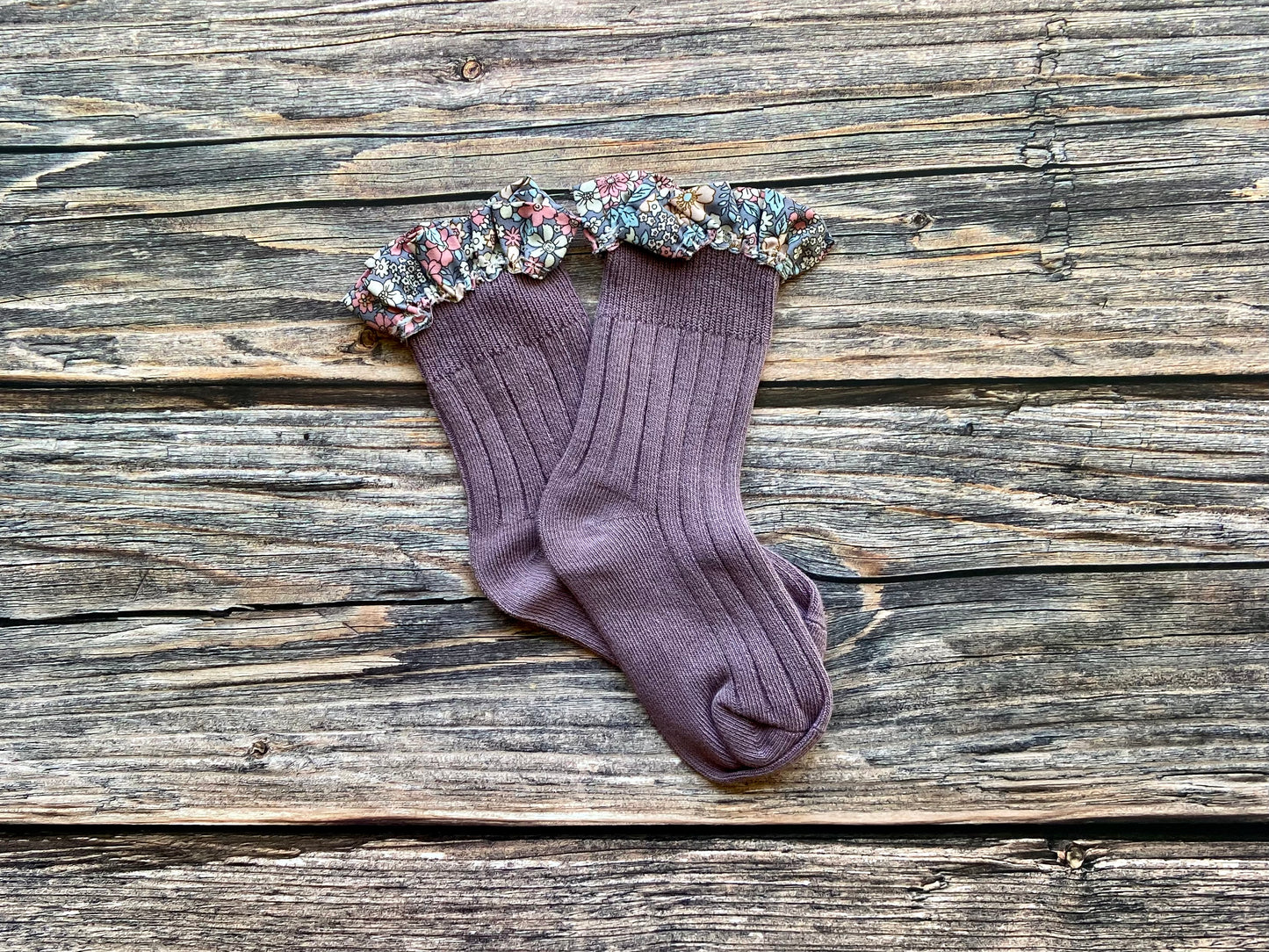 Floral Trim Socks