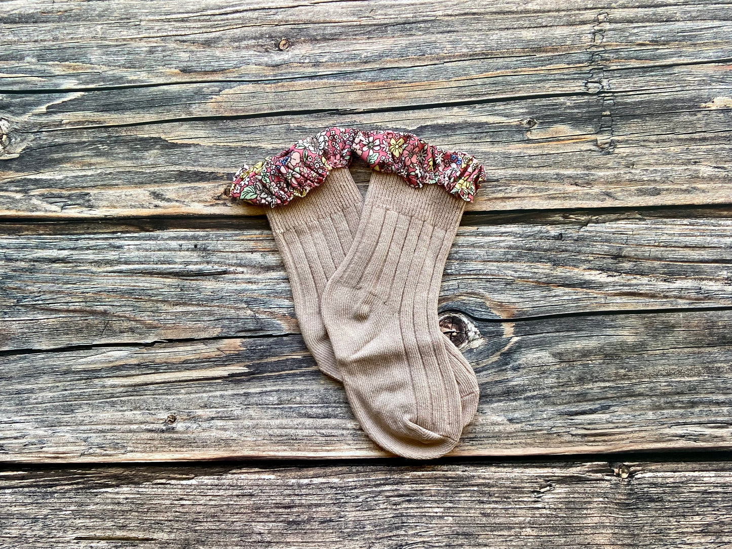 Floral Trim Socks