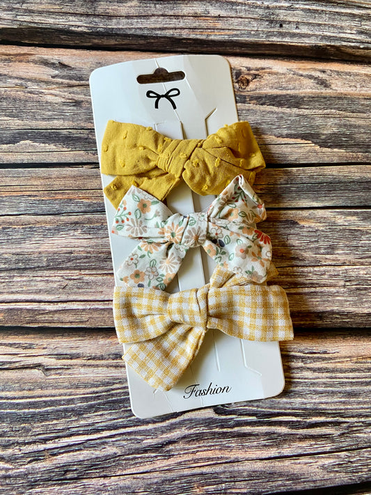 Fancy Mustard Bow Set